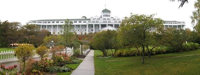 Mackinac_Island_October_2008_131_stitch.jpg